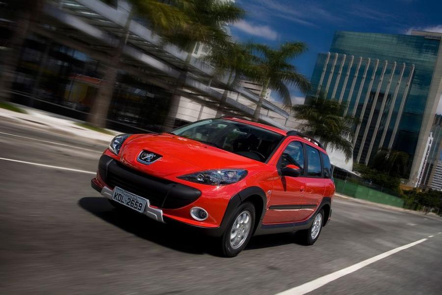  Peugeot 207 Escapade 2009 года  (фото 19 из 47)